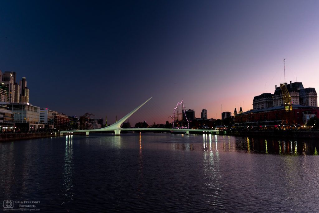 Sunset in el Puente de la Mujer, Puerto Madero - CABA - Restaurants Zone in Buenos Aires