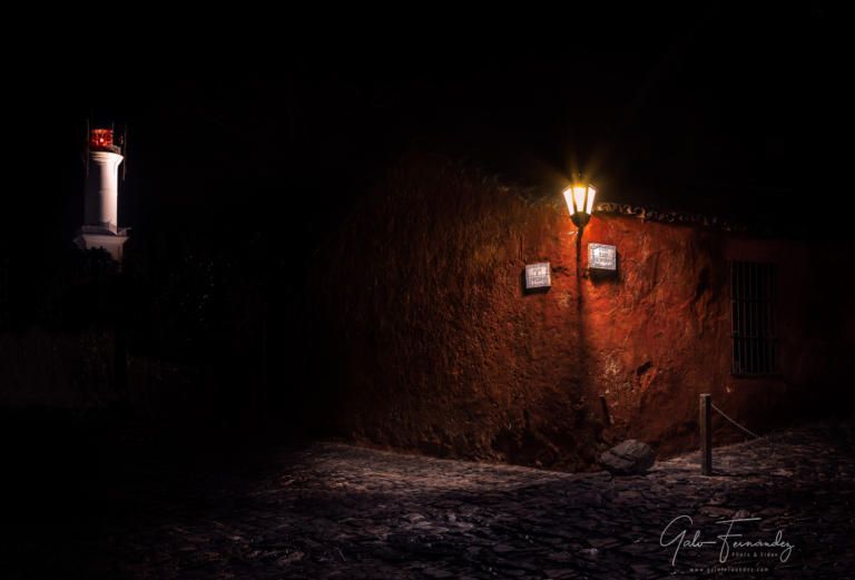 Esquina de San Pedro y de los Suspiros, Barrio Histórico - UY